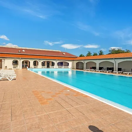 1 Bedroom Amazing In Casa vacanze